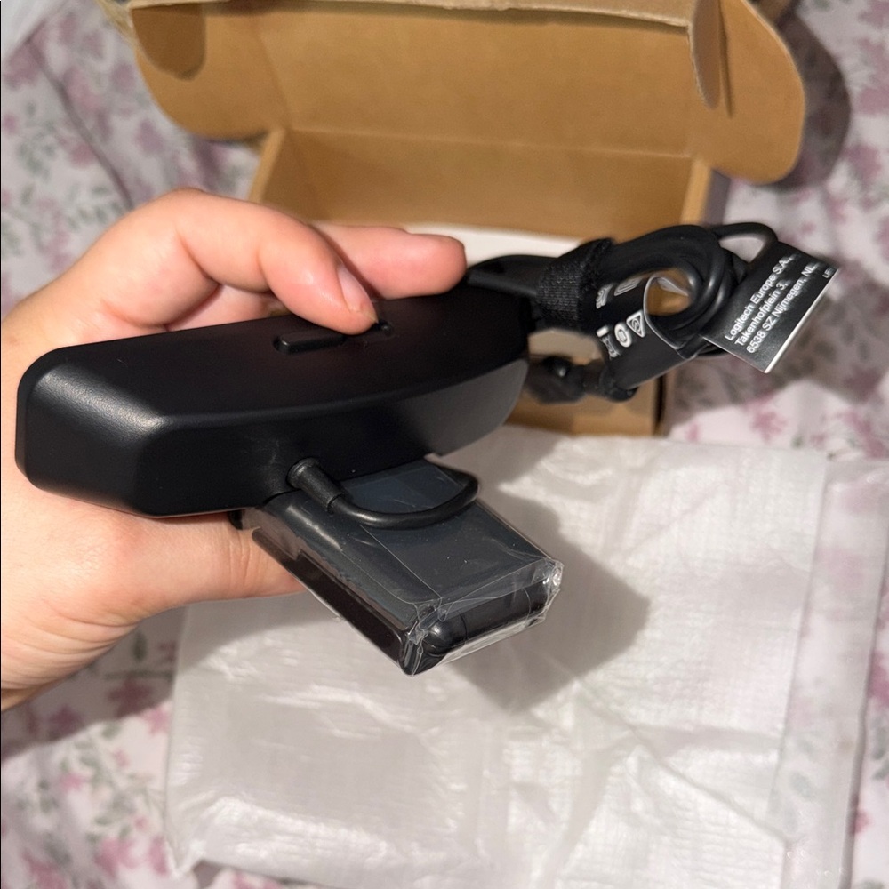 Logitech Black Streaming Webcam - Picture 2 of 3